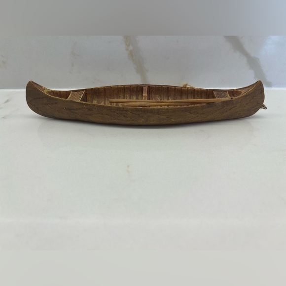 Canoe with Oars Ornament Resin - Picture 2 of 4